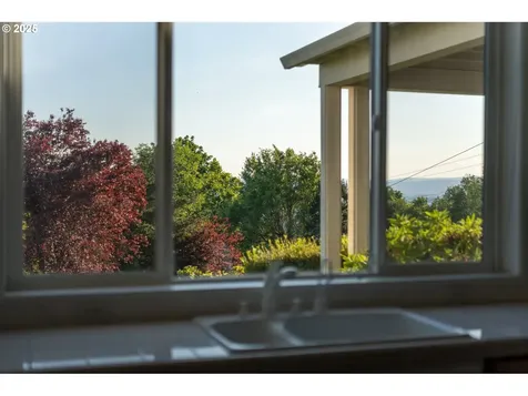 14405 NW Valley View Lane Portland OR 97231