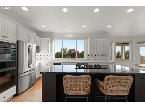 14405 NW Valley View Lane Portland OR 97231