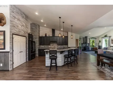 18210 Seigert Road Vernonia OR 97064