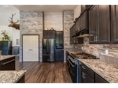 18210 Seigert Road Vernonia OR 97064