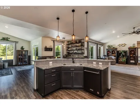 18210 Seigert Road Vernonia OR 97064