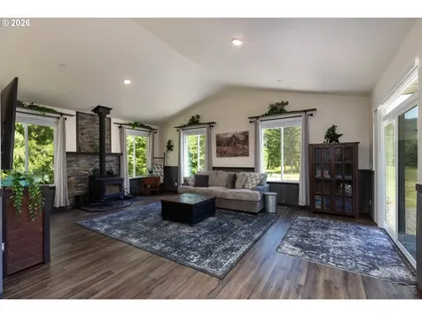 18210 Seigert Road Vernonia OR 97064