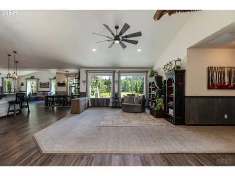 18210 Seigert Road Vernonia OR 97064