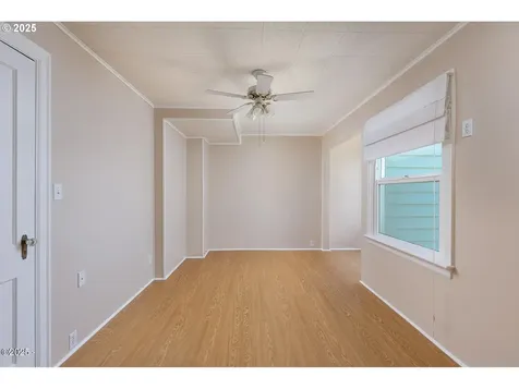 870 SW 10th Street Lincoln City OR 97367