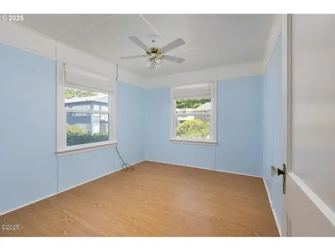 870 SW 10th Street Lincoln City OR 97367