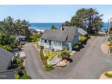 870 SW 10th Street Lincoln City OR 97367