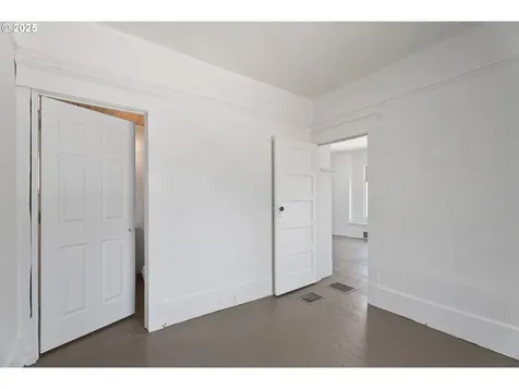 309 SE Ella Street Roseburg OR 97470