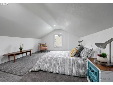 237 SE 83rd Avenue Portland OR 97216