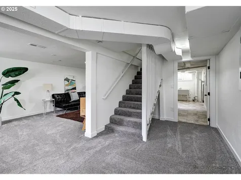 237 SE 83rd Avenue Portland OR 97216