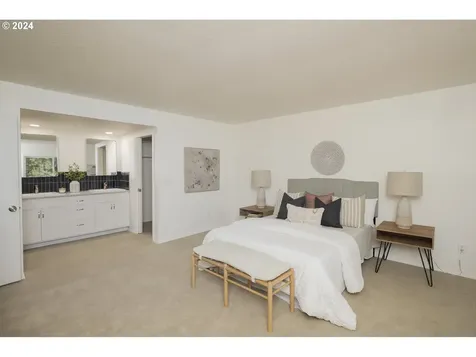 7705 SW Gentle Woods Drive Portland OR 97224