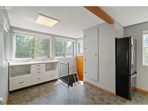 5324 SE Flavel Street Portland OR 97206