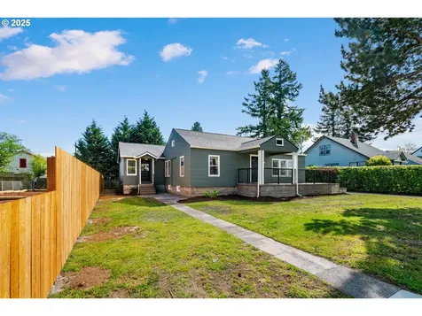 5324 SE Flavel Street Portland OR 97206