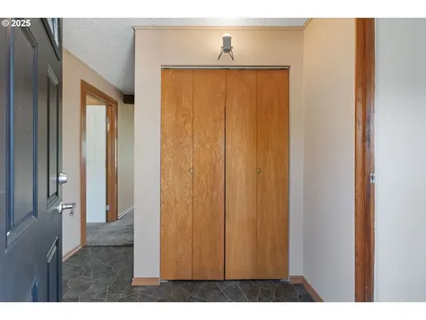 5324 SE Flavel Street Portland OR 97206