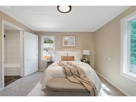 5324 SE Flavel Street Portland OR 97206