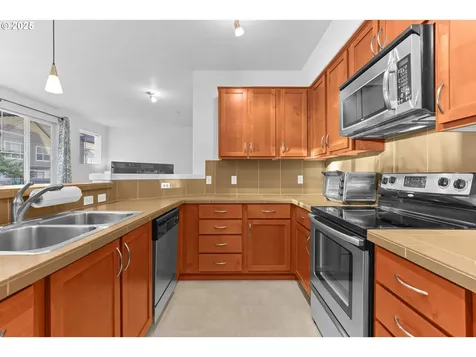 595 NW Lost Springs Terrace Portland OR 97229
