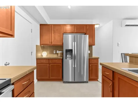 595 NW Lost Springs Terrace Portland OR 97229