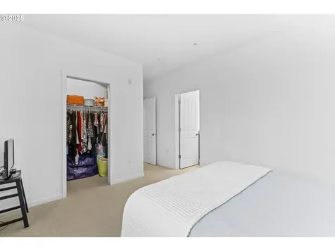 595 NW Lost Springs Terrace Portland OR 97229
