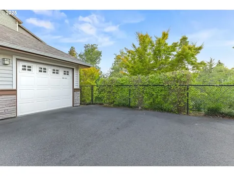 595 NW Lost Springs Terrace Portland OR 97229