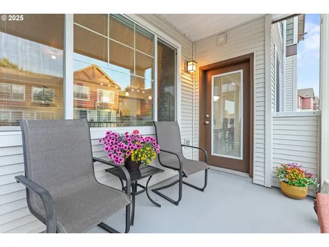 595 NW Lost Springs Terrace Portland OR 97229