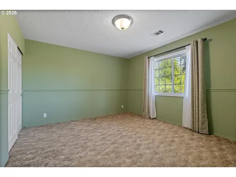339 NE South Shore Road Portland OR 97211