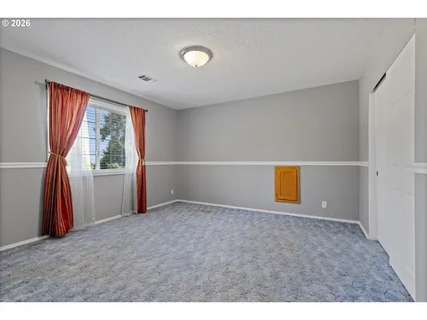 339 NE South Shore Road Portland OR 97211