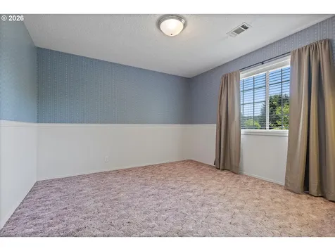 339 NE South Shore Road Portland OR 97211