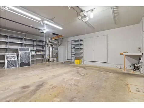 339 NE South Shore Road Portland OR 97211