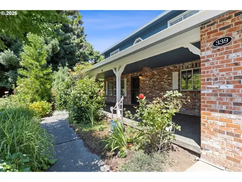 339 NE South Shore Road Portland OR 97211