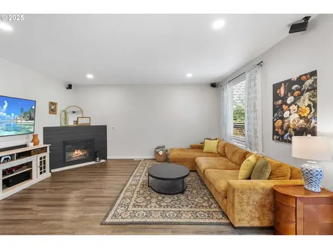 1055 Sunset Ridge Drive Washougal WA 98671