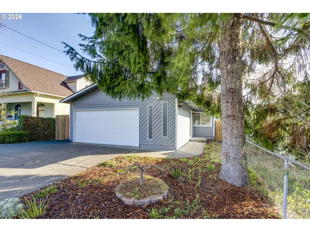 4104 SE 74th Avenue Portland OR 97206
