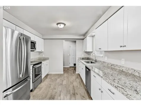 4104 SE 74th Avenue Portland OR 97206