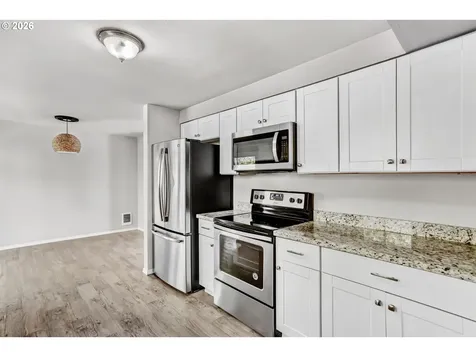 4104 SE 74th Avenue Portland OR 97206