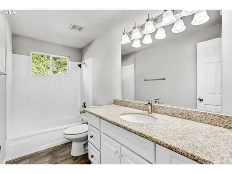 4104 SE 74th Avenue Portland OR 97206