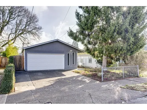 4104 SE 74th Avenue Portland OR 97206