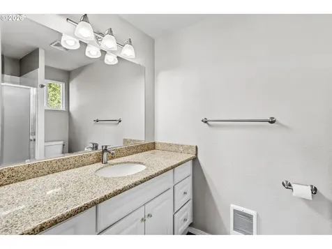 4104 SE 74th Avenue Portland OR 97206