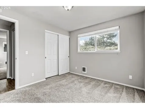 4104 SE 74th Avenue Portland OR 97206