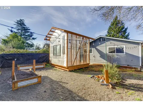 4104 SE 74th Avenue Portland OR 97206