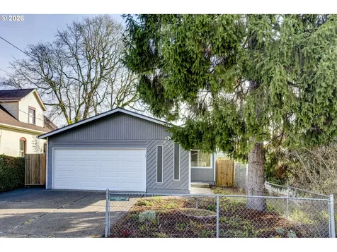4104 SE 74th Avenue Portland OR 97206