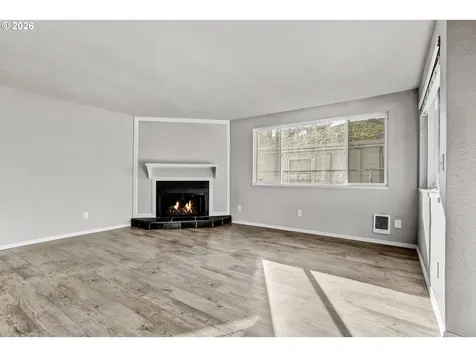 4104 SE 74th Avenue Portland OR 97206
