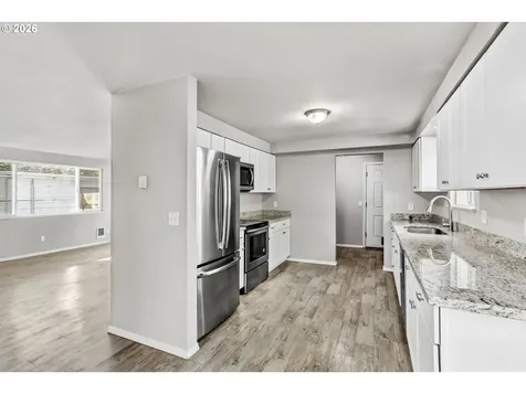 4104 SE 74th Avenue Portland OR 97206