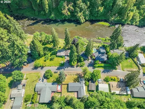 246 Laverne Drive Kalama WA 98625