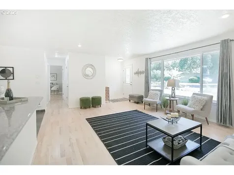 246 Laverne Drive Kalama WA 98625