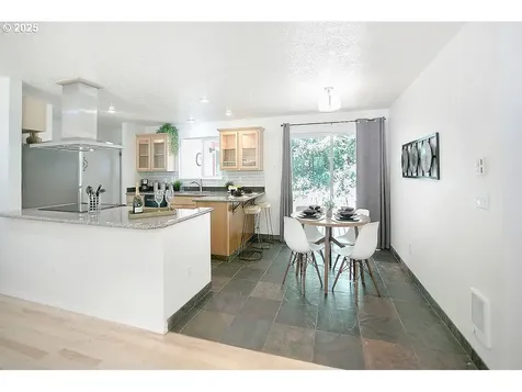 246 Laverne Drive Kalama WA 98625