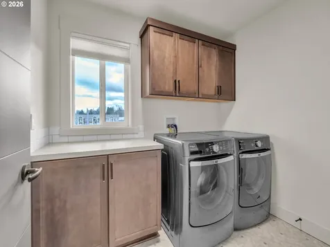 1956 SW 53rd Street Corvallis OR 97333
