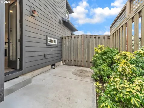1956 SW 53rd Street Corvallis OR 97333