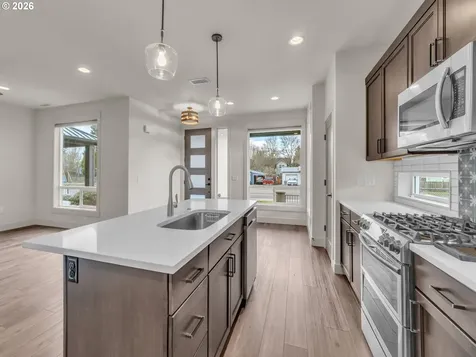 1956 SW 53rd Street Corvallis OR 97333