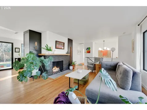 2400 SW 81st Avenue Portland OR 97225