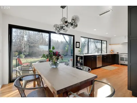 2400 SW 81st Avenue Portland OR 97225