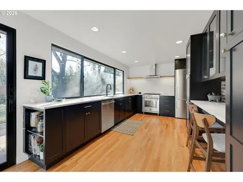 2400 SW 81st Avenue Portland OR 97225