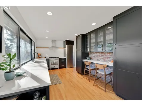 2400 SW 81st Avenue Portland OR 97225